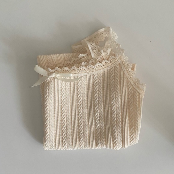 Cream Lace Tank - Picture 1 of 8